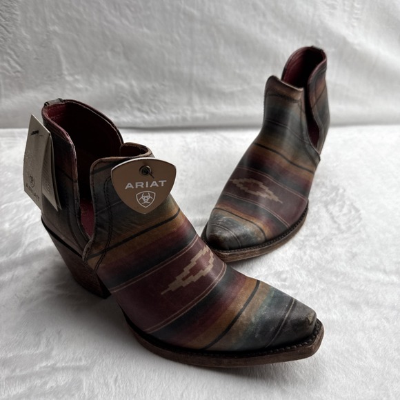 Ariat Dixon Southwest Snip Toe Cowboy Booties Womens Size 6.5 B Casual Boots 100 - Picture 1 of 14